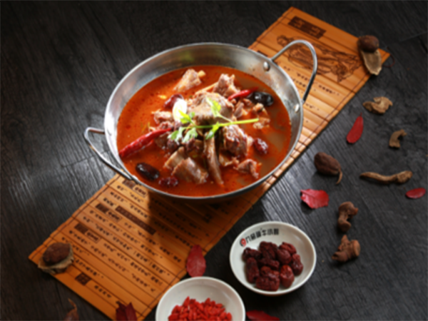 九品锅牛小馆加盟