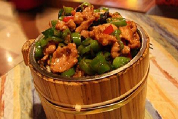 乐q桶饭加盟门店