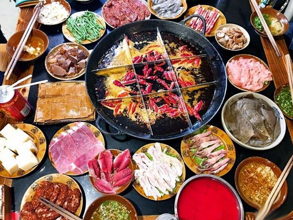 辣宫格老火锅加盟