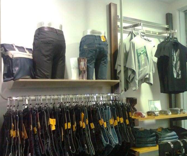 巴顿牛仔加盟门店