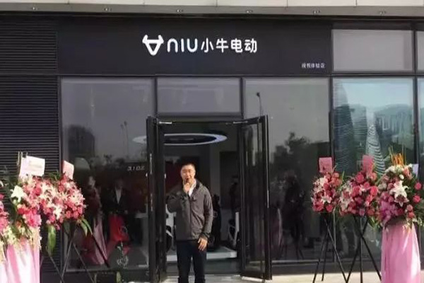 小牛电动车