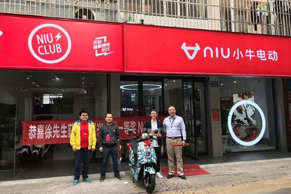小牛电动车加盟费