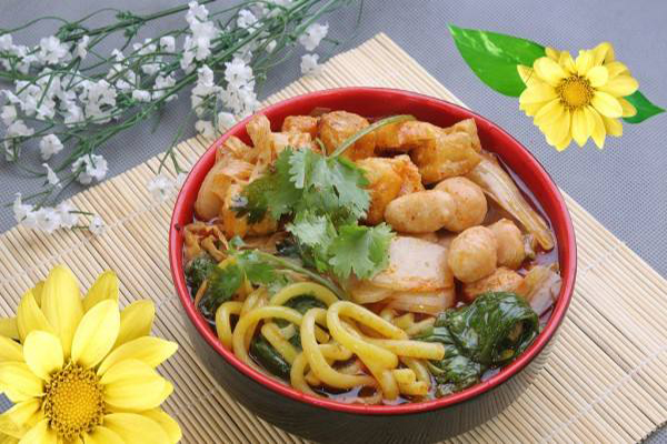 来又来麻辣烫加盟门店