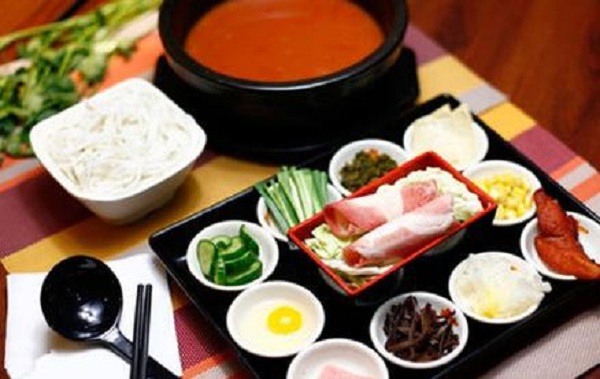 师旗村米线加盟店