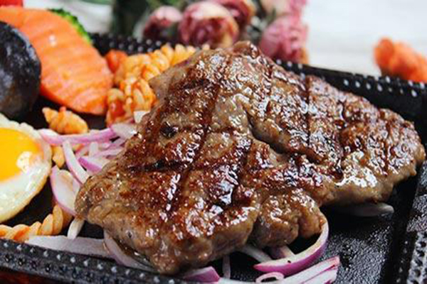 卡卡爱握水牛排加盟门店