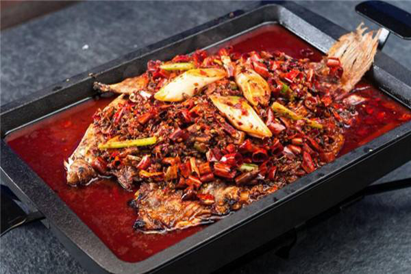 铭记炭火烤鱼加盟门店