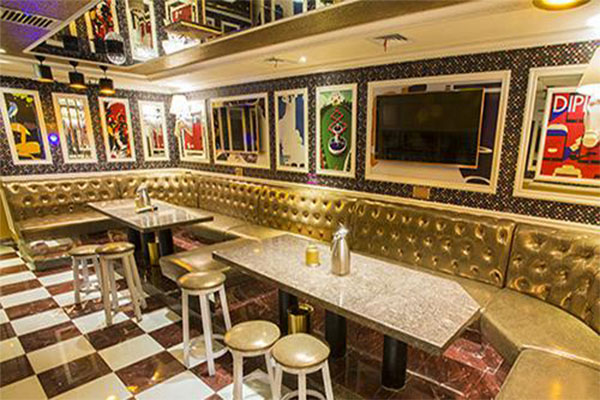 火吧聚会餐厅加盟门店