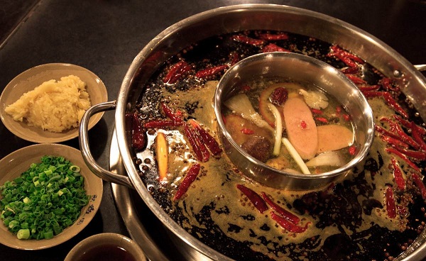 鼎玖香火锅加盟店