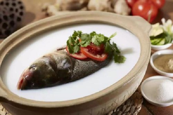 大脸鱼鱼头焖饭加盟店