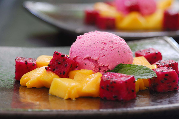 果斯丁甜品加盟门店