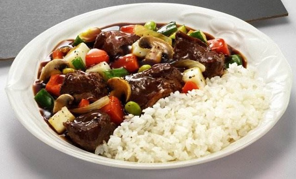 三个大叔黑椒牛肉饭加盟费