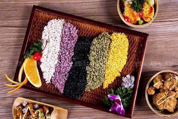 LA萌蒂五彩鸡排加盟门店