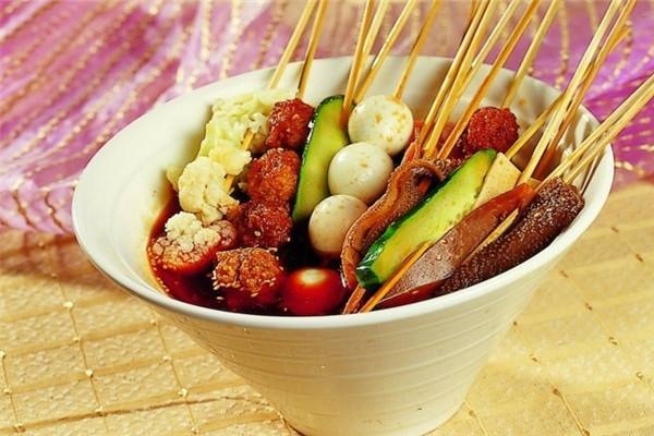 蟹逅红串串香加盟店