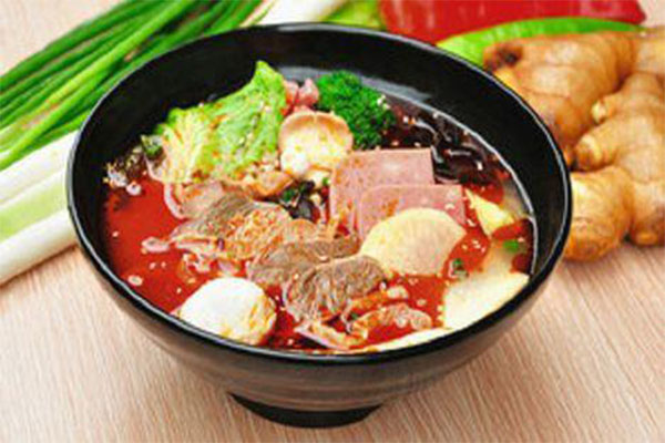 老太太麻辣烫加盟门店