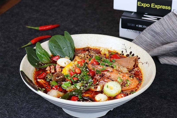 妖姬麻辣烫加盟店