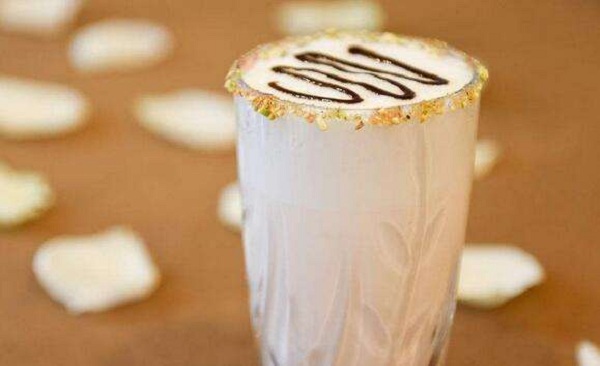 萌鲜森奶茶加盟店