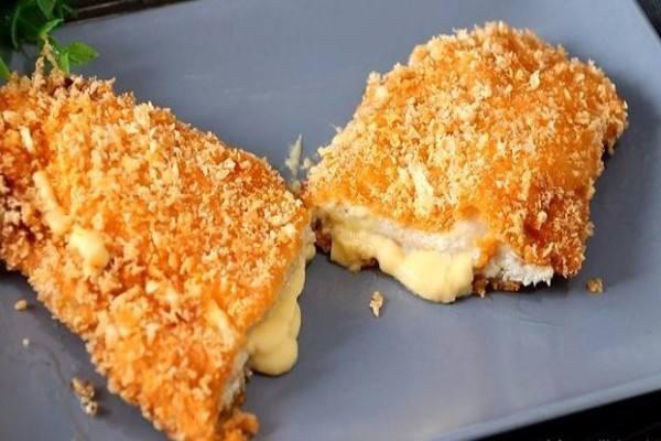 爆酱小新鸡排加盟门店