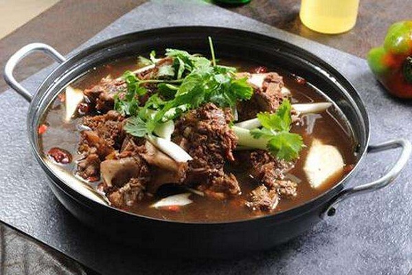 北京羊蝎子火锅