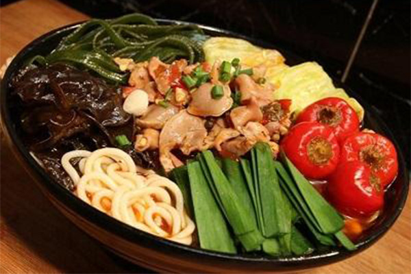 烫酸爽麻辣烫加盟门店