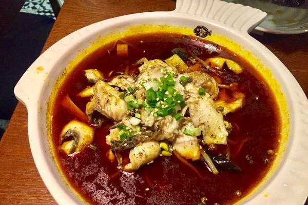 鱼八斗酸菜鱼加盟店