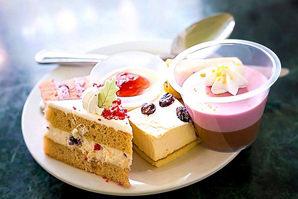 亨临甜品加盟门店