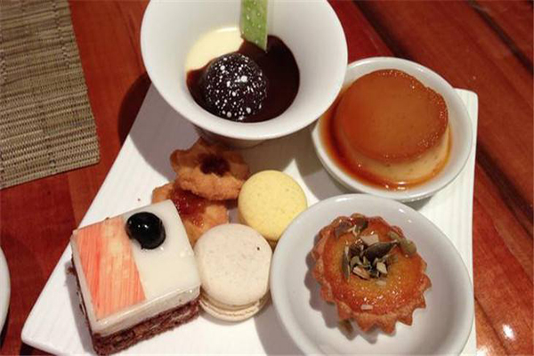 亨临甜品加盟门店