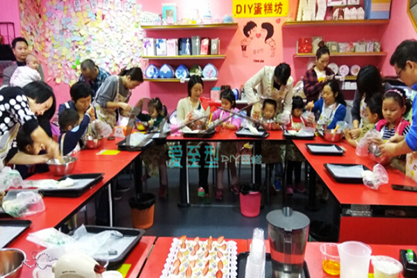 爱至型蛋糕店加盟门店