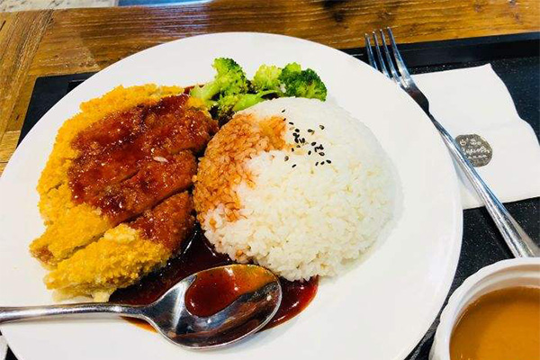 【鱼本鱼鱼肉蛋糕加盟】如何加盟鱼本鱼鱼肉蛋糕？加盟鱼本鱼鱼肉蛋糕好不好？