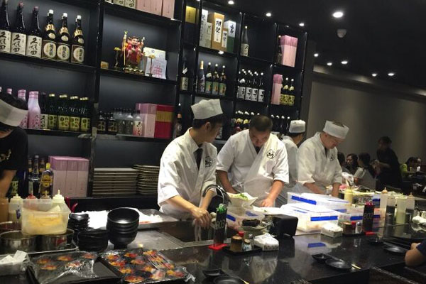 山上下居酒屋加盟门店