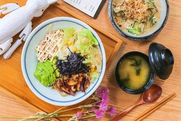 一个人吃饭简餐加盟费