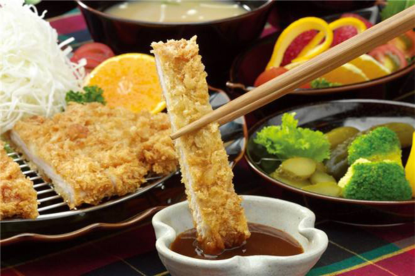 泥妹潮料理加盟费