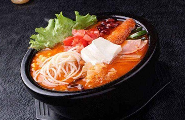 聚缘桥过桥米线