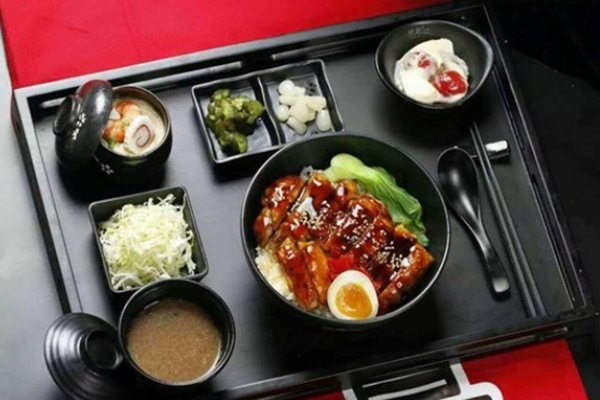 桃福井定食餐厅