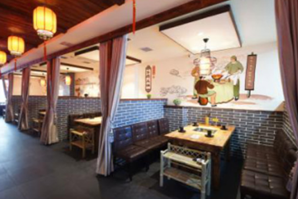 酒而久知特色江湖菜加盟门店