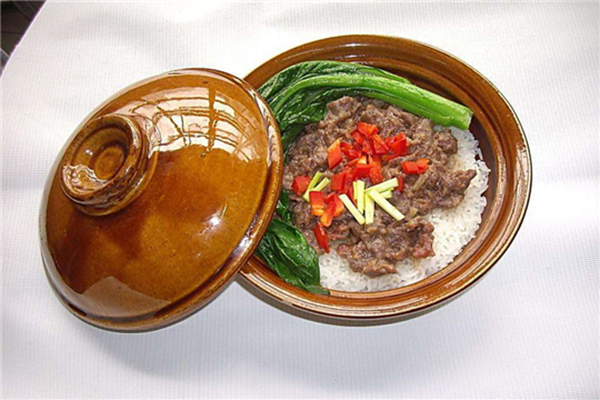 一人一煲煲仔饭加盟费