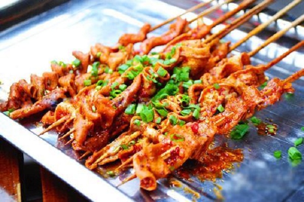 鸭鸭乐烤鸭肠加盟，创业加盟鸭鸭乐烤鸭肠轻松赚钱！