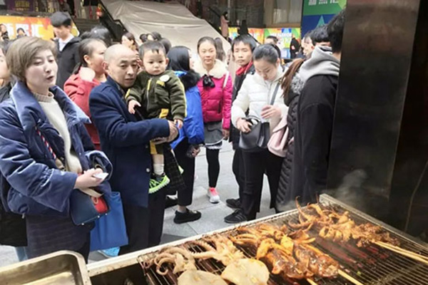 番嘴烧烤肉加盟门店