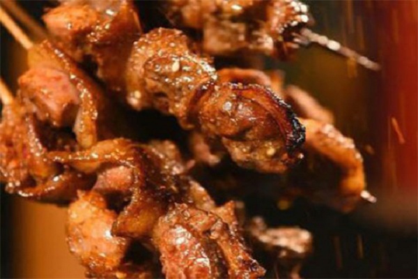 夜小腰烧烤加盟店