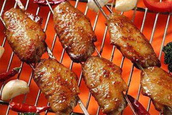 极翅诱惑烧烤加盟费