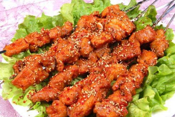 椒兰熏香烧烤加盟店