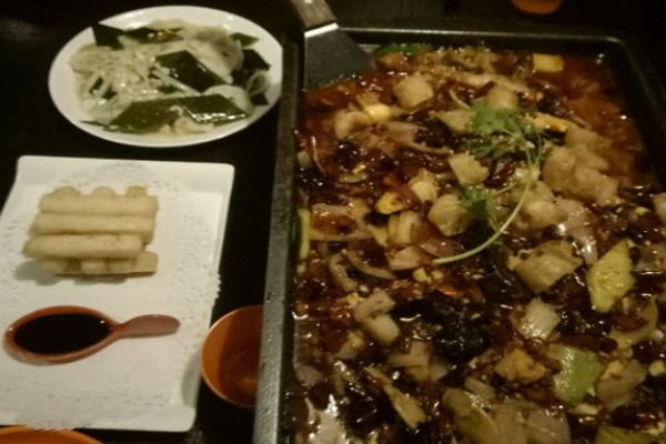 满当当烤鱼加盟门店