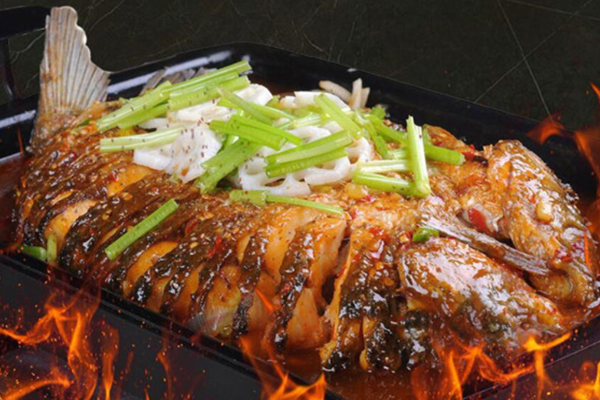 鱼自在烤鱼加盟门店