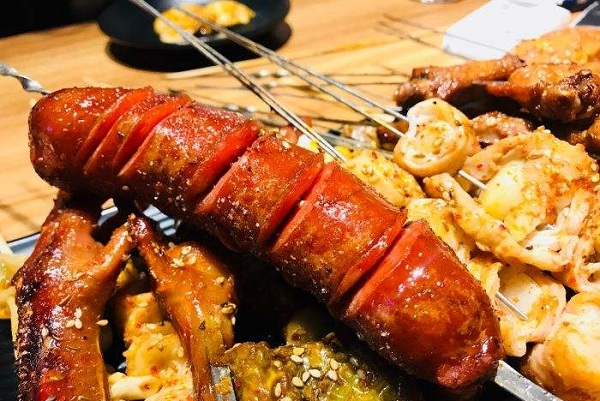 泰山烧烤加盟店