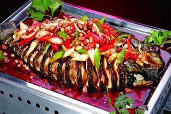 鱼戏时尚烤全鱼加盟费