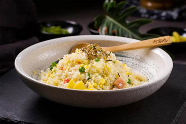 竹富烧冲绳料理烤肉加盟门店