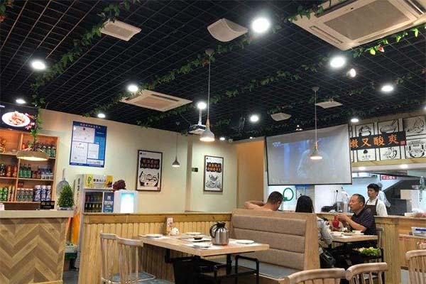 隔壁子董妈豆花酸菜鱼加盟费