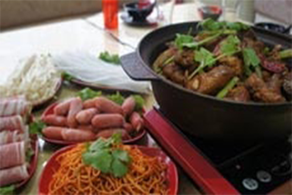 众口味私房烤鱼煲仔加盟费