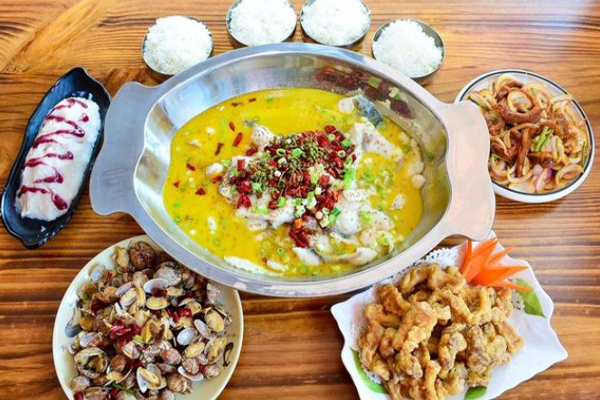 尚品轩酸菜鱼加盟门店