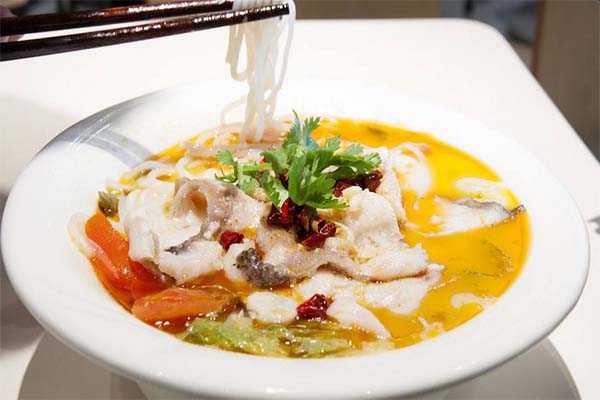 刘相府酸菜鱼米线加盟费