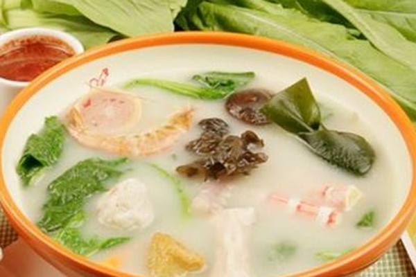 恋尚果园骨汤麻辣烫加盟门店